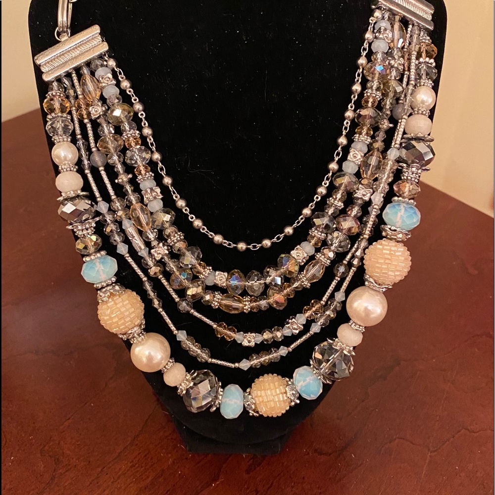 Necklace with Crystals